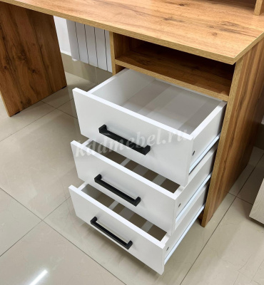 Стол компьютерный Фаворит (Дуб вотан/Белый)